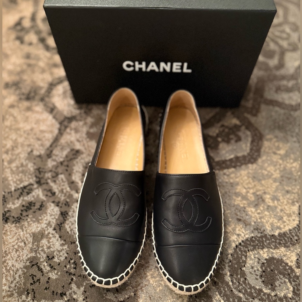 CHANEL ESPADRILLES BLACK LAMBSKIN SIZE 40